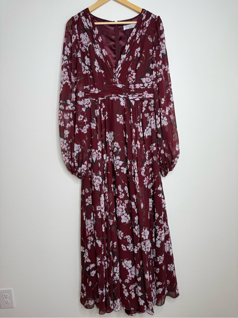 Mac Duggal Floral Chiffon Maxi
Gown Burgundy Sz 10 - Picture 4 of 16